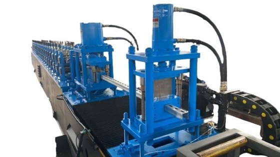 機械を形作る鋼鉄細長かった支柱チャネルの圧延